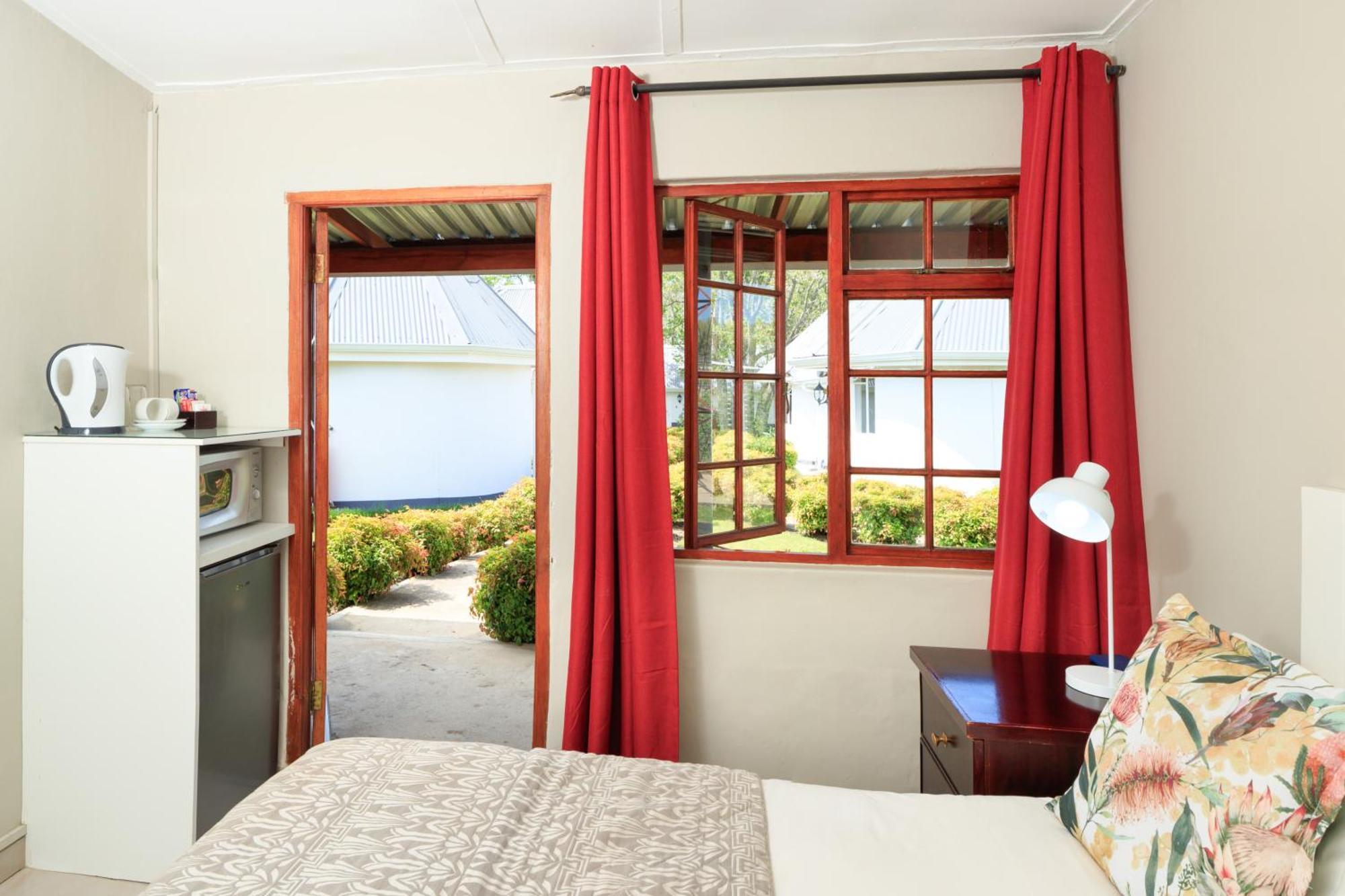 Mount Currie Inn Kokstad  Luaran gambar