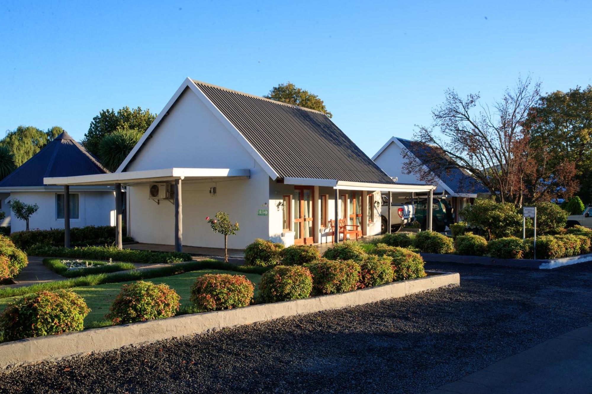 Mount Currie Inn Kokstad  Luaran gambar
